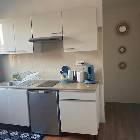 Apartment Le Jean Perrot Rent4night